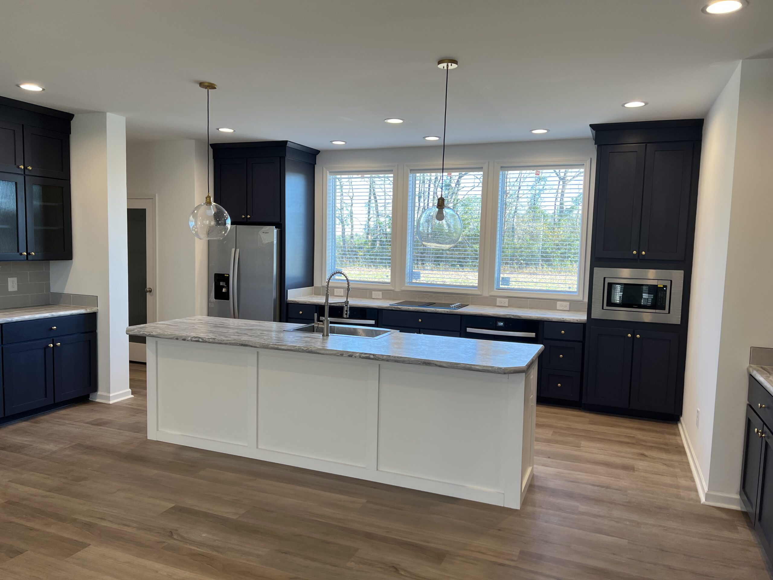 Beautiful Kitchen Complete!